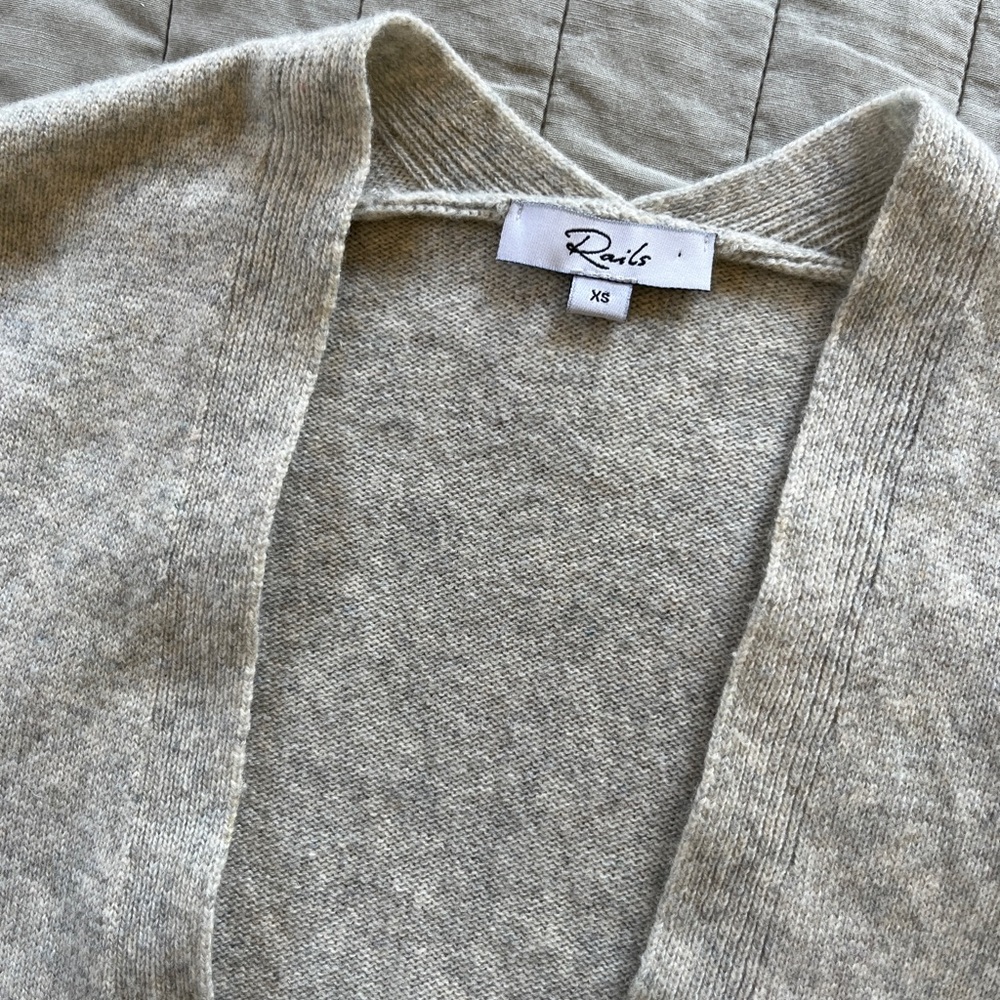 Rails Grey Open-Front V-Neck Sweater 100% cashmere